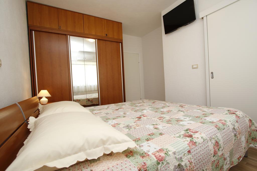 Apartments Dundic Makarska Exteriör bild